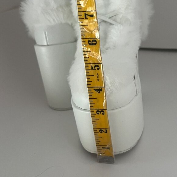 White Faux Fur Goth Platform Knee High Boots With Zippers Size 41 - Picture 8 of 16